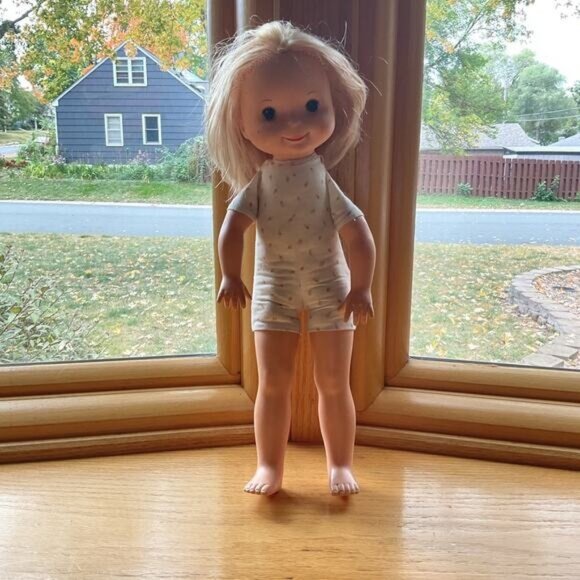 Vintage Fisher Price 1970s My Friend Mandy Doll Blond Hair Blue Eyes 16" - Picture 1 of 9